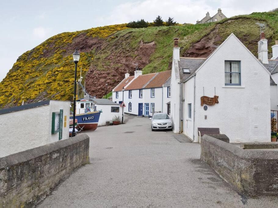 Fisherman'S Cottage In Pennan Zewnętrze zdjęcie